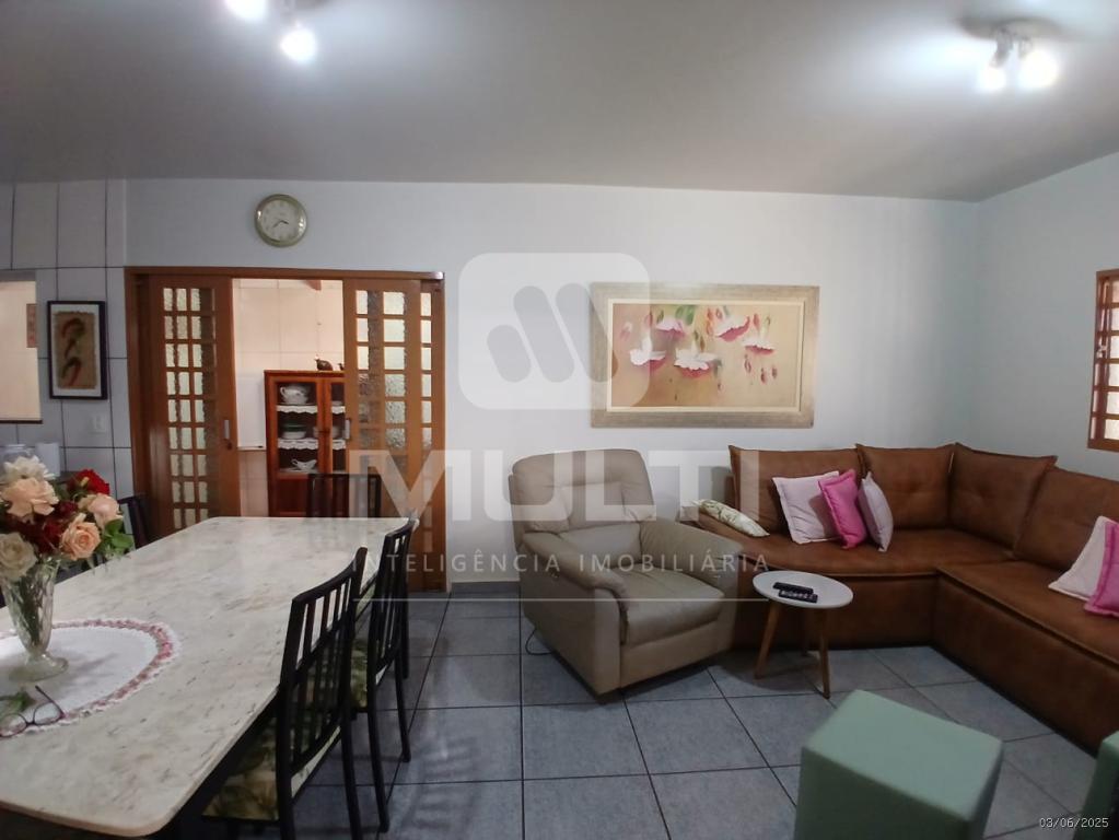 Casa, 3 quartos, 164 m² - Foto 3