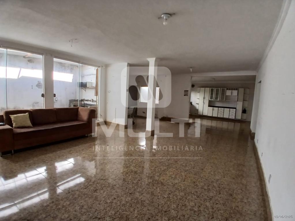 Casa, 3 quartos, 221 m² - Foto 6