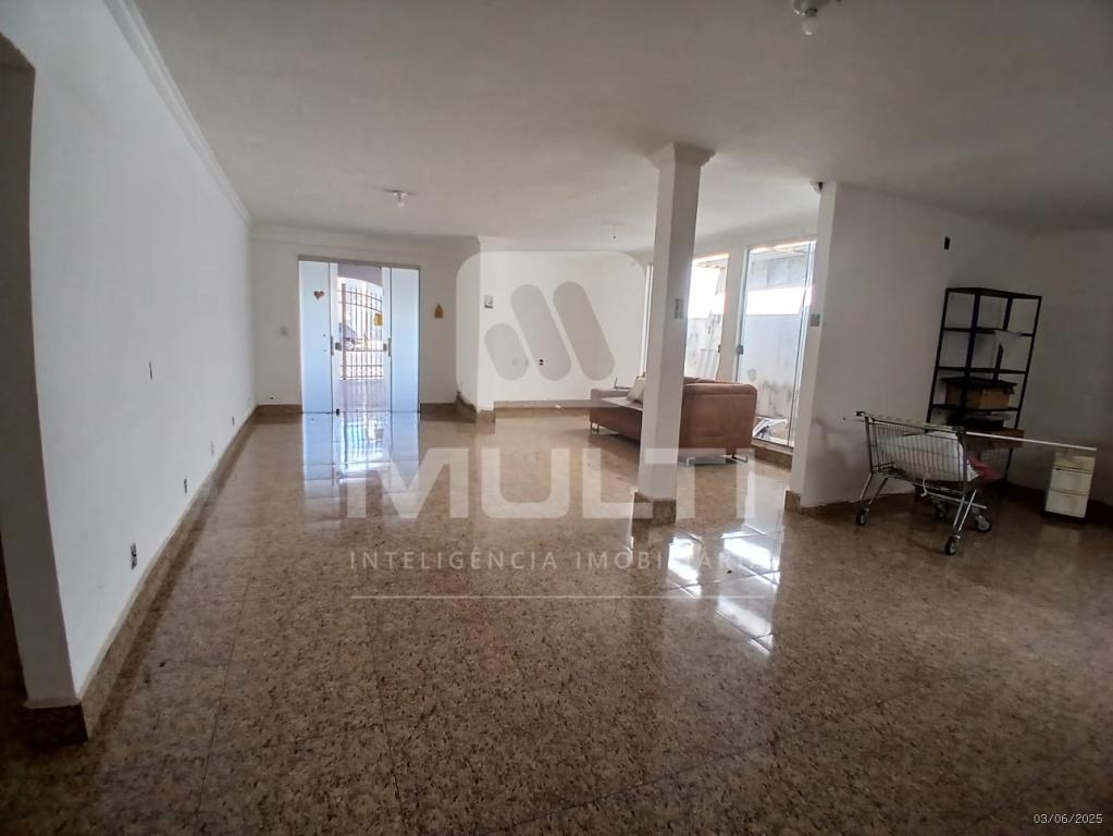 Casa, 3 quartos, 221 m² - Foto 7