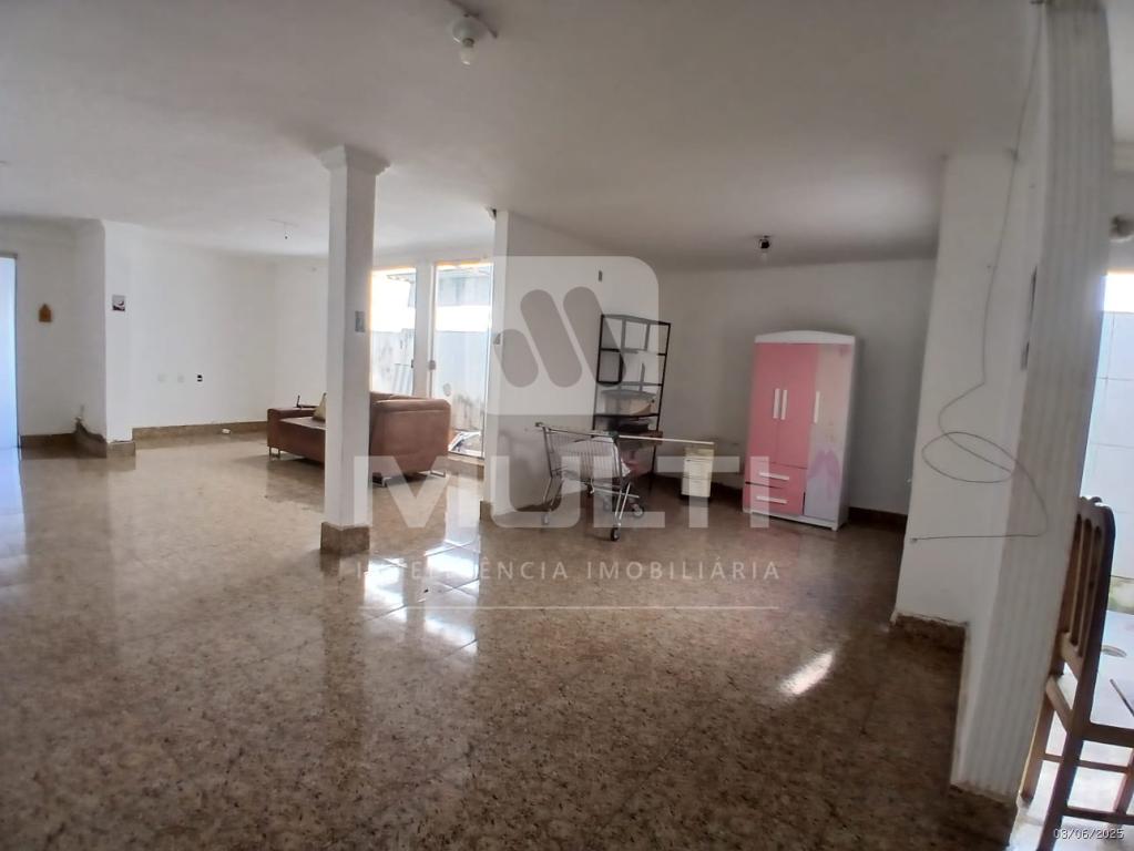 Casa, 3 quartos, 221 m² - Foto 10