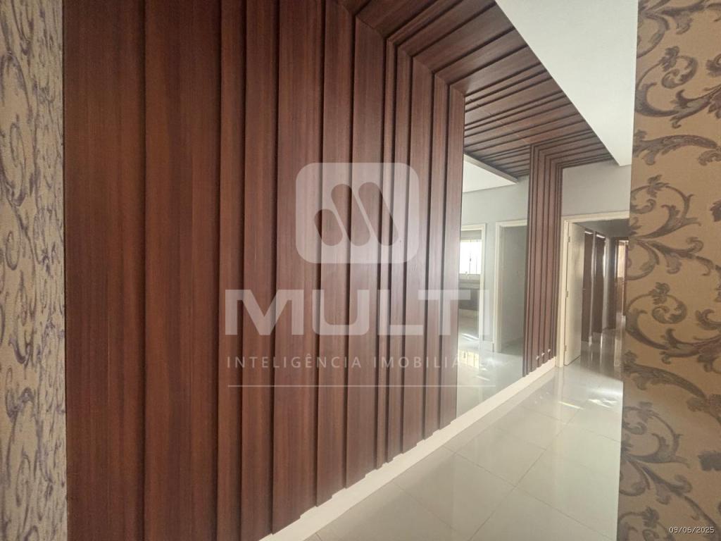 Casa à venda com 3 quartos, 200m² - Foto 7