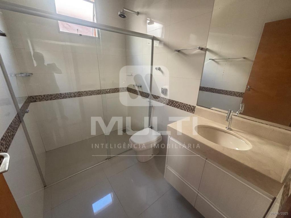 Casa à venda com 3 quartos, 200m² - Foto 13