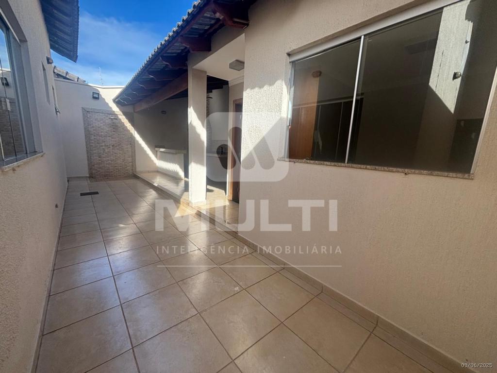 Casa à venda com 3 quartos, 200m² - Foto 30