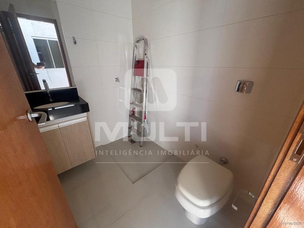 Casa à venda com 3 quartos, 200m² - Foto 31
