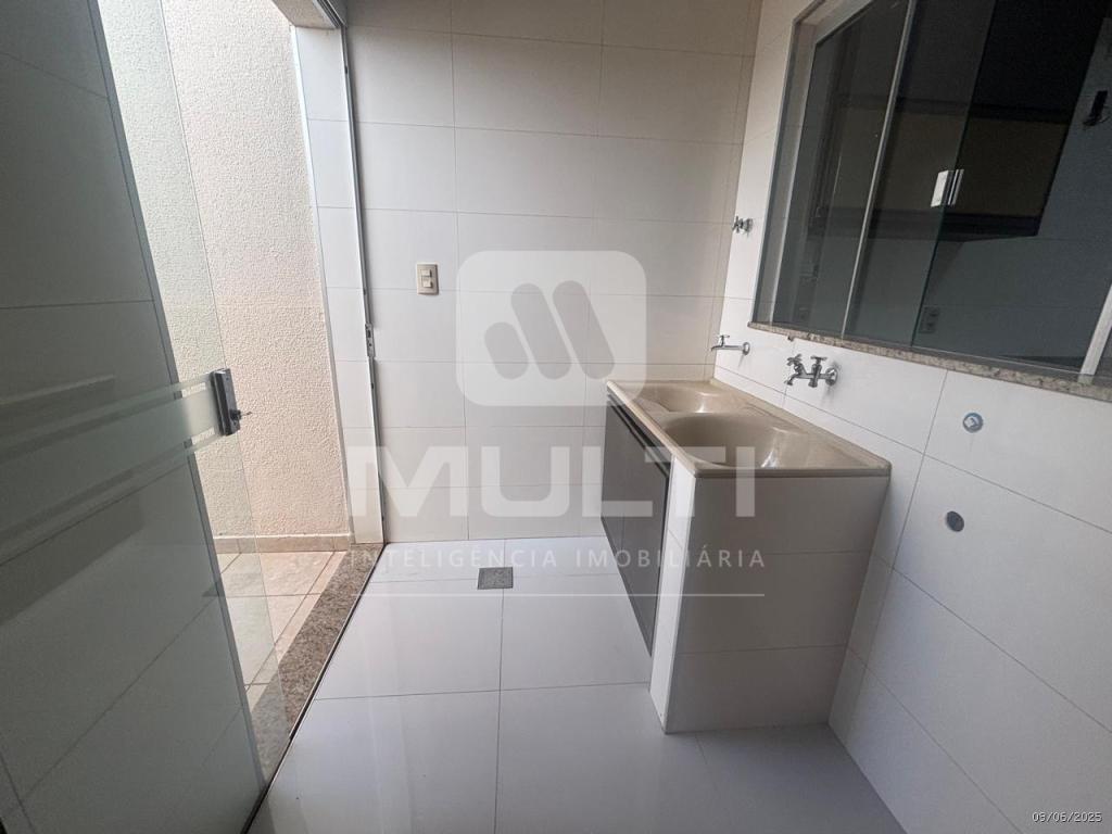 Casa à venda com 3 quartos, 200m² - Foto 33