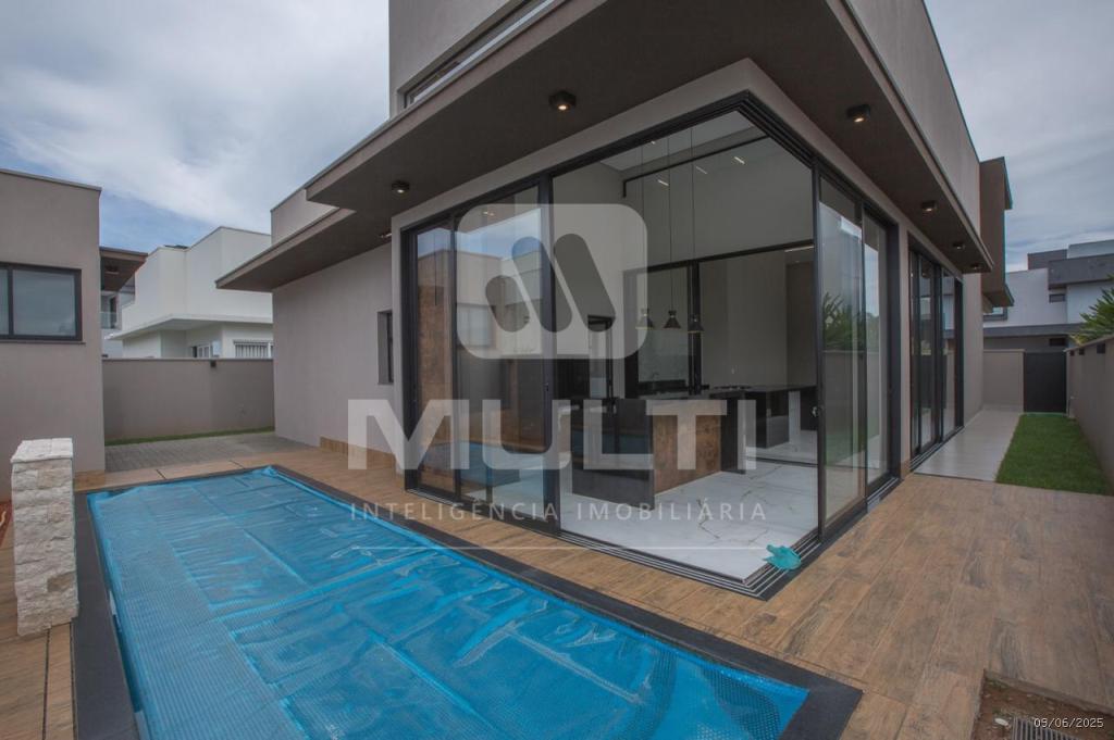 Casa de Condomínio à venda com 3 quartos, 233m² - Foto 11