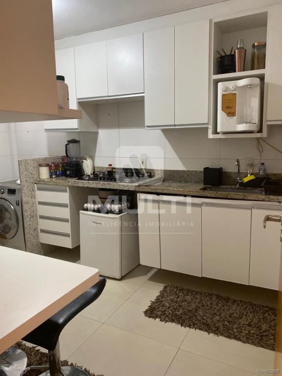 Apartamento à venda com 3 quartos, 76m² - Foto 8