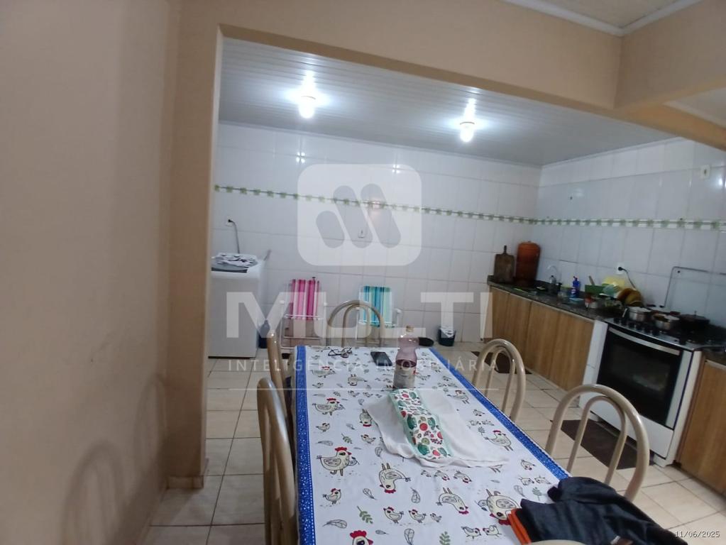 Casa à venda com 3 quartos, 200m² - Foto 9