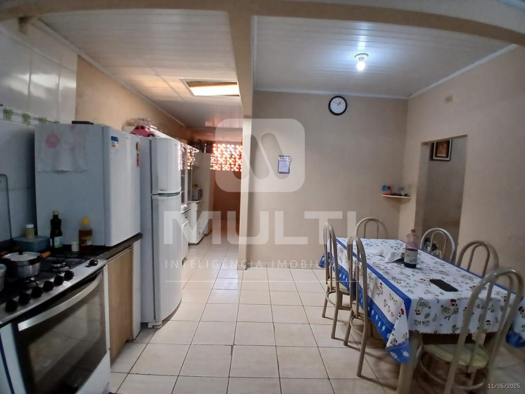 Casa à venda com 3 quartos, 200m² - Foto 10