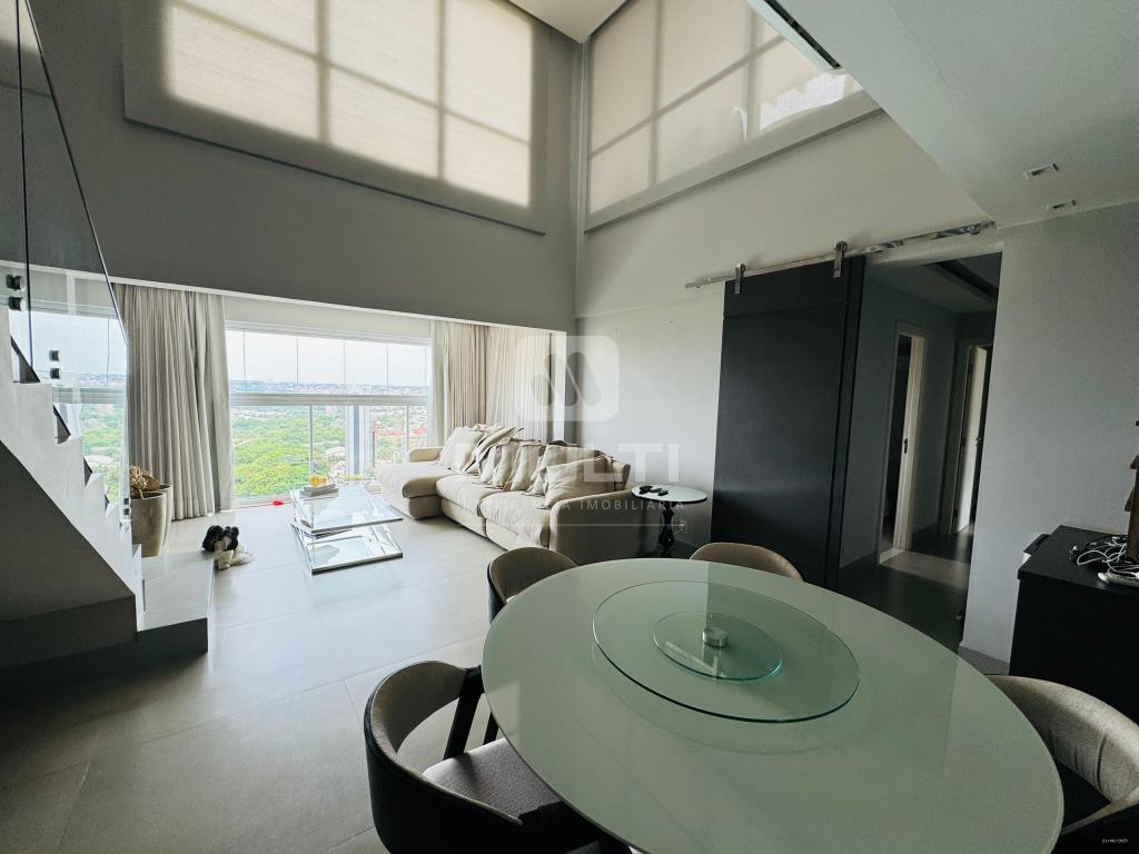 Cobertura à venda com 3 quartos, 216m² - Foto 2