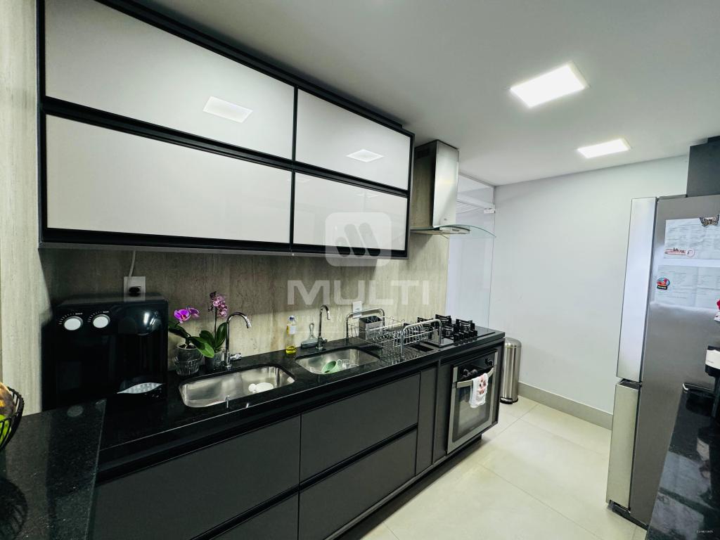 Cobertura à venda com 3 quartos, 216m² - Foto 16