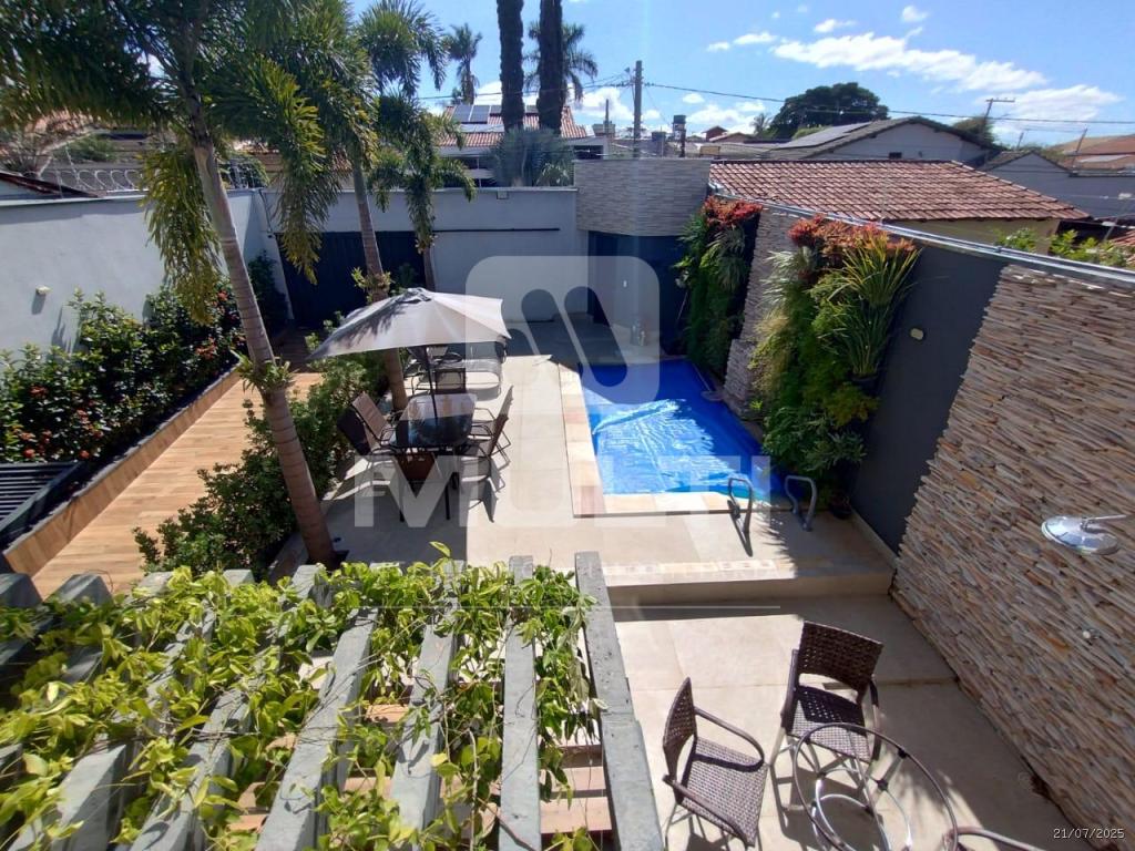 Casa, 4 quartos, 371 m² - Foto 1