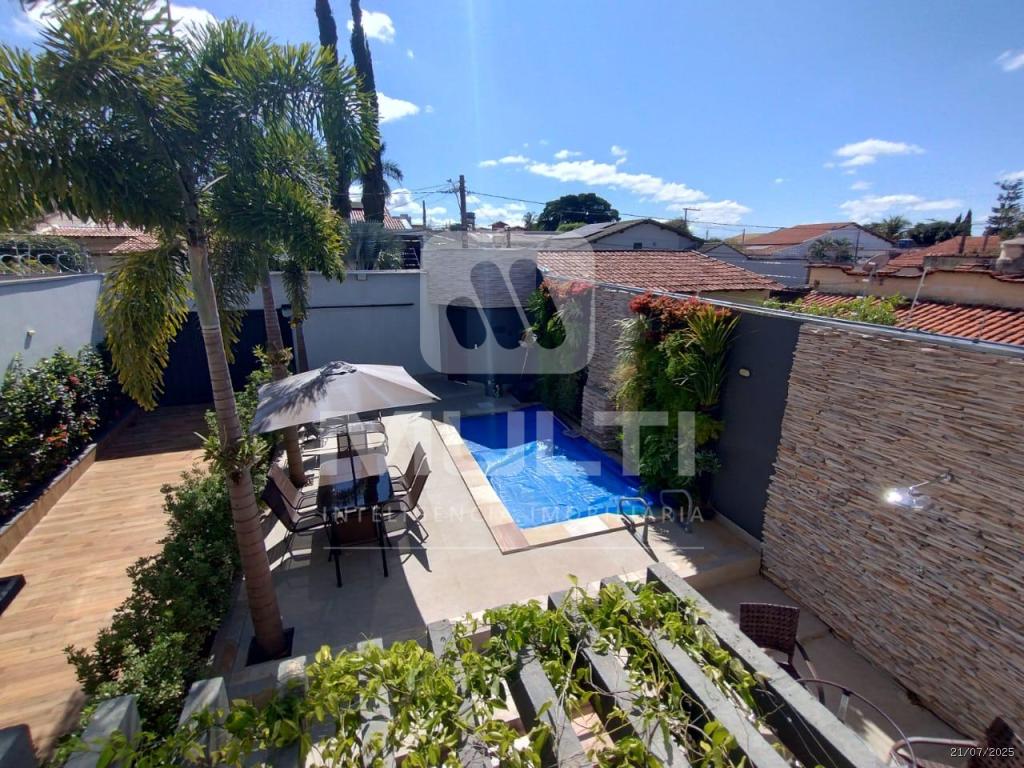 Casa, 4 quartos, 371 m² - Foto 2