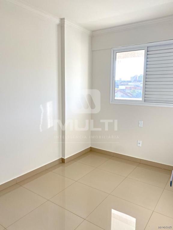 Apartamento à venda com 3 quartos, 114m² - Foto 9