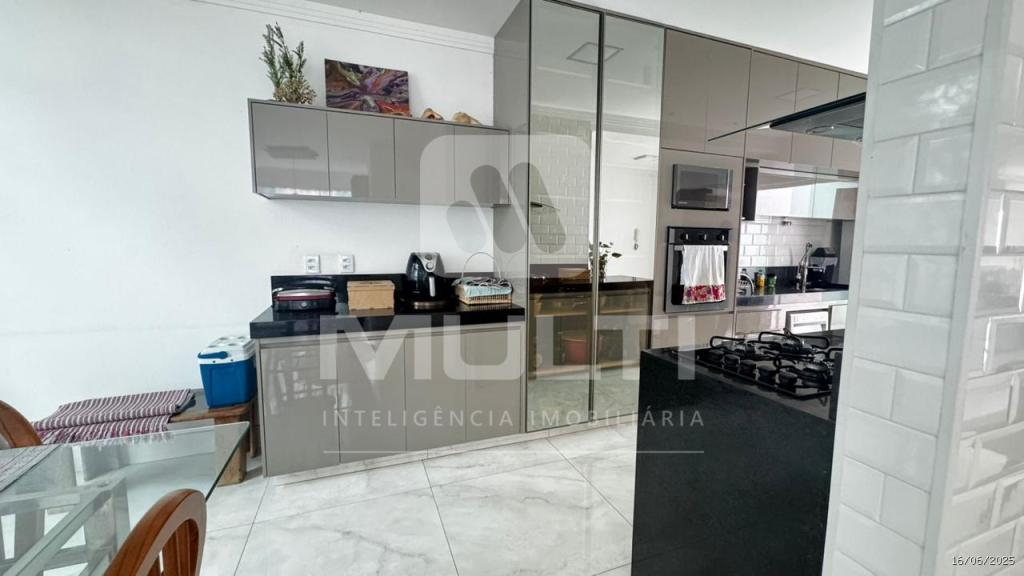 Casa, 3 quartos, 170 m² - Foto 9