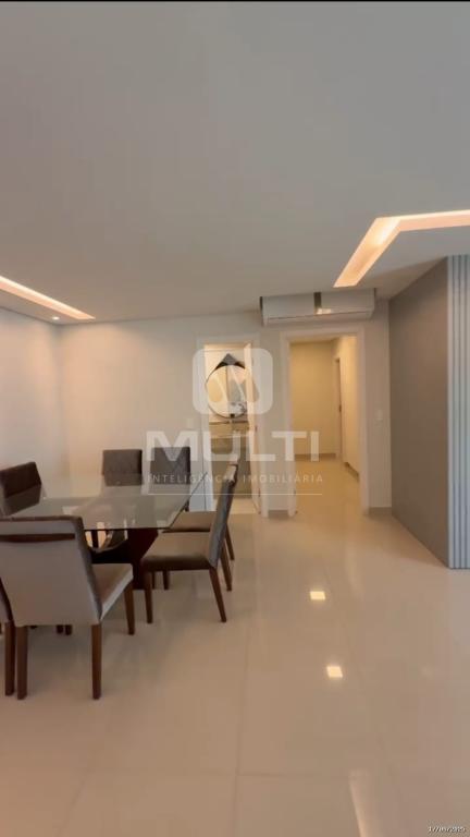 Apartamento à venda com 3 quartos, 110m² - Foto 3