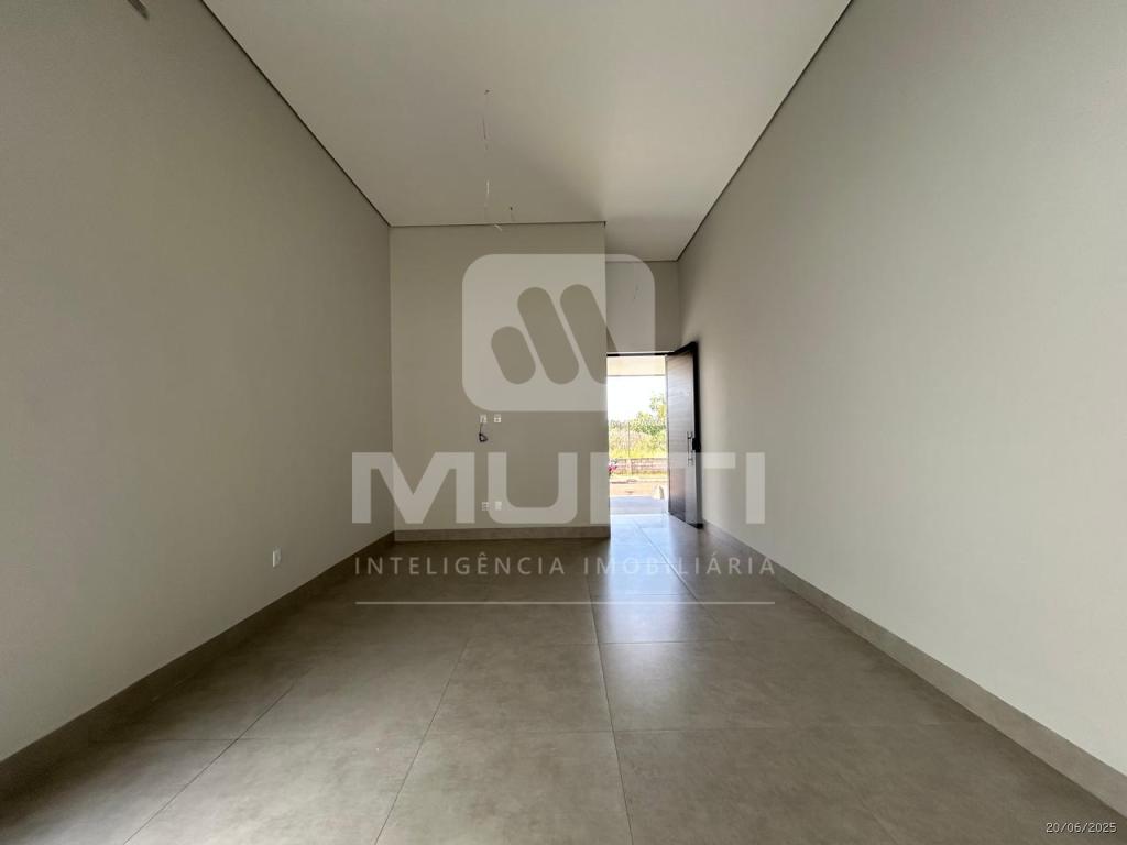 Casa de Condomínio à venda com 3 quartos, 216m² - Foto 1