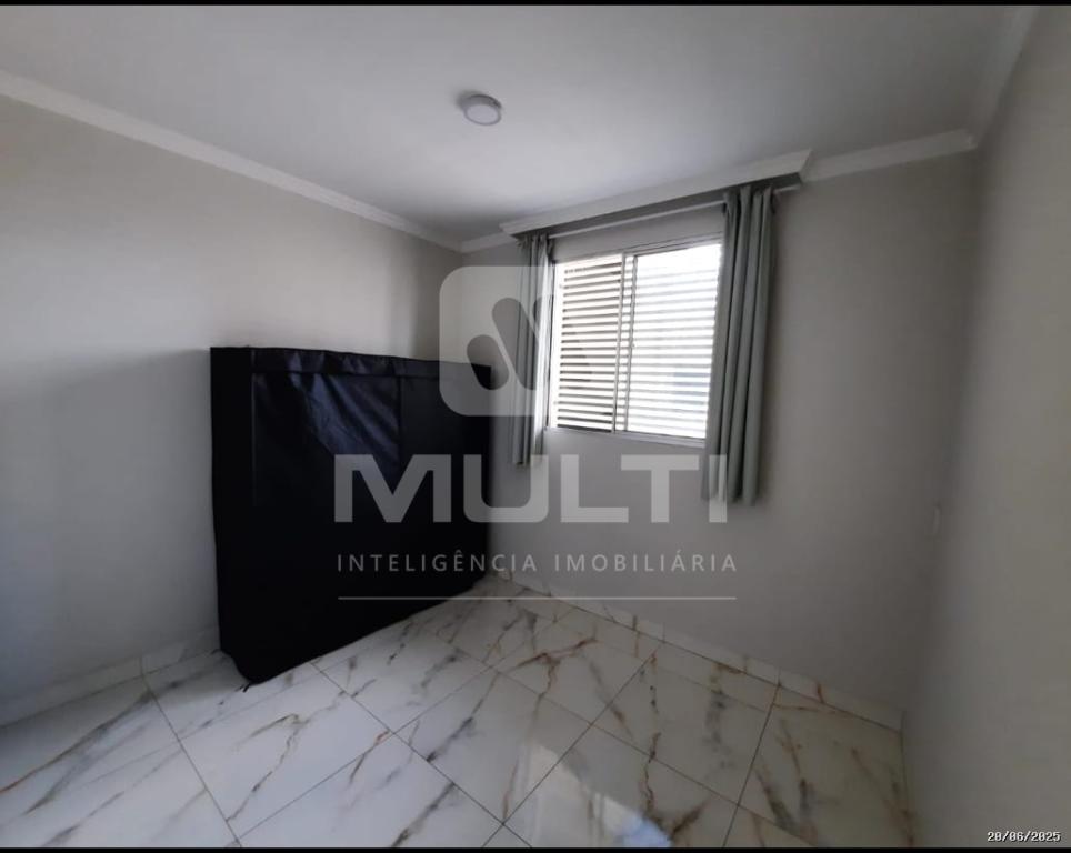 Apartamento à venda com 3 quartos, 64m² - Foto 3