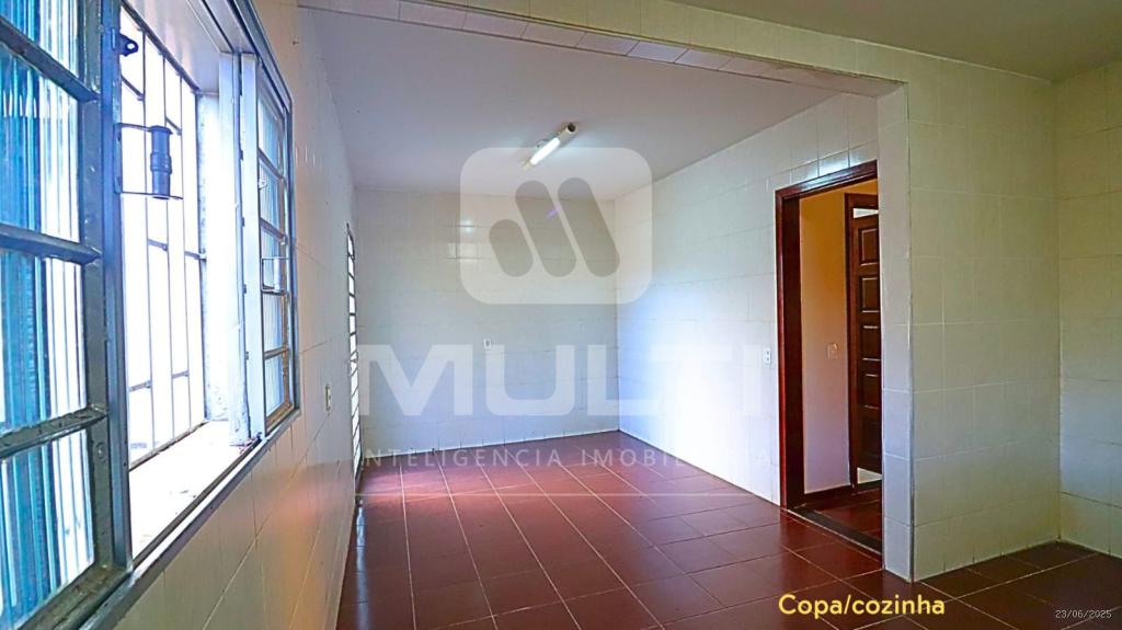 Casa, 5 quartos, 237 m² - Foto 4