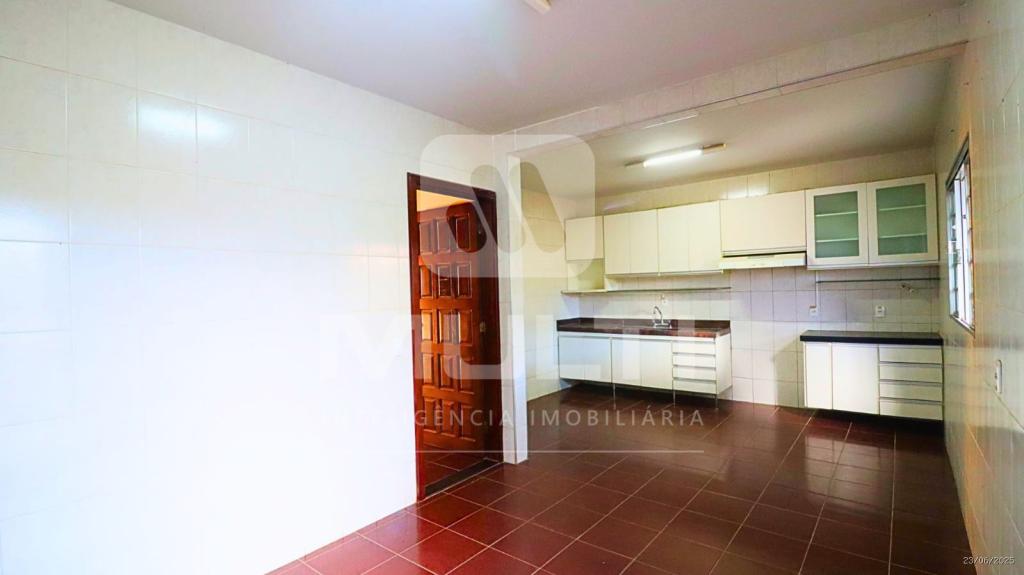 Casa, 5 quartos, 237 m² - Foto 6