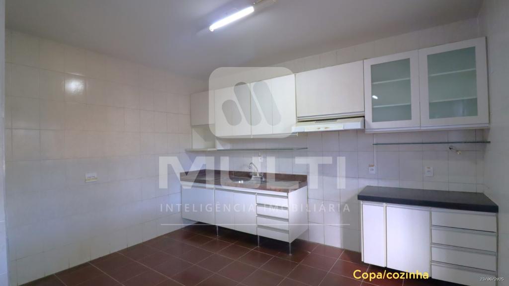 Casa, 5 quartos, 237 m² - Foto 7