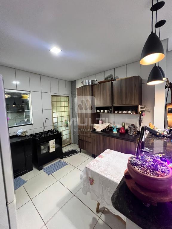 Casa à venda com 2 quartos, 57m² - Foto 6