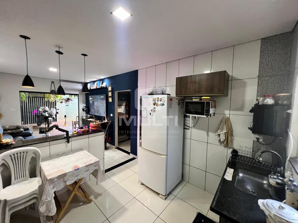 Casa à venda com 2 quartos, 57m² - Foto 7