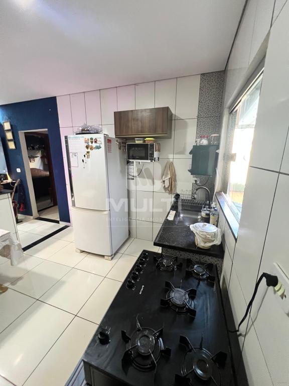 Casa à venda com 2 quartos, 57m² - Foto 8