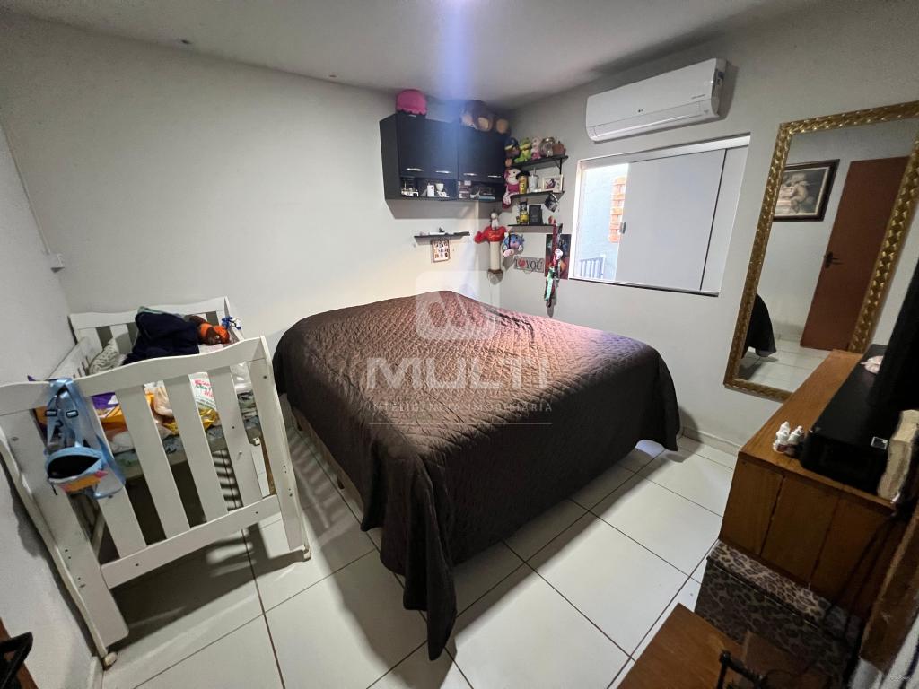 Casa à venda com 2 quartos, 57m² - Foto 9