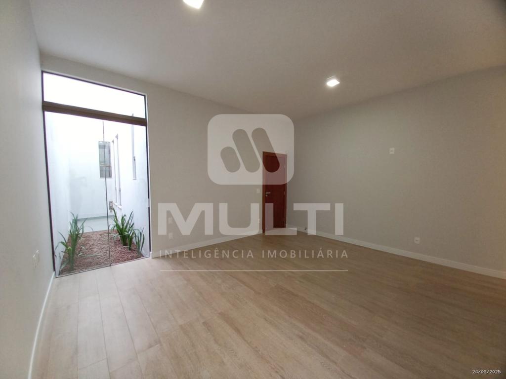 Casa à venda com 3 quartos, 287m² - Foto 14