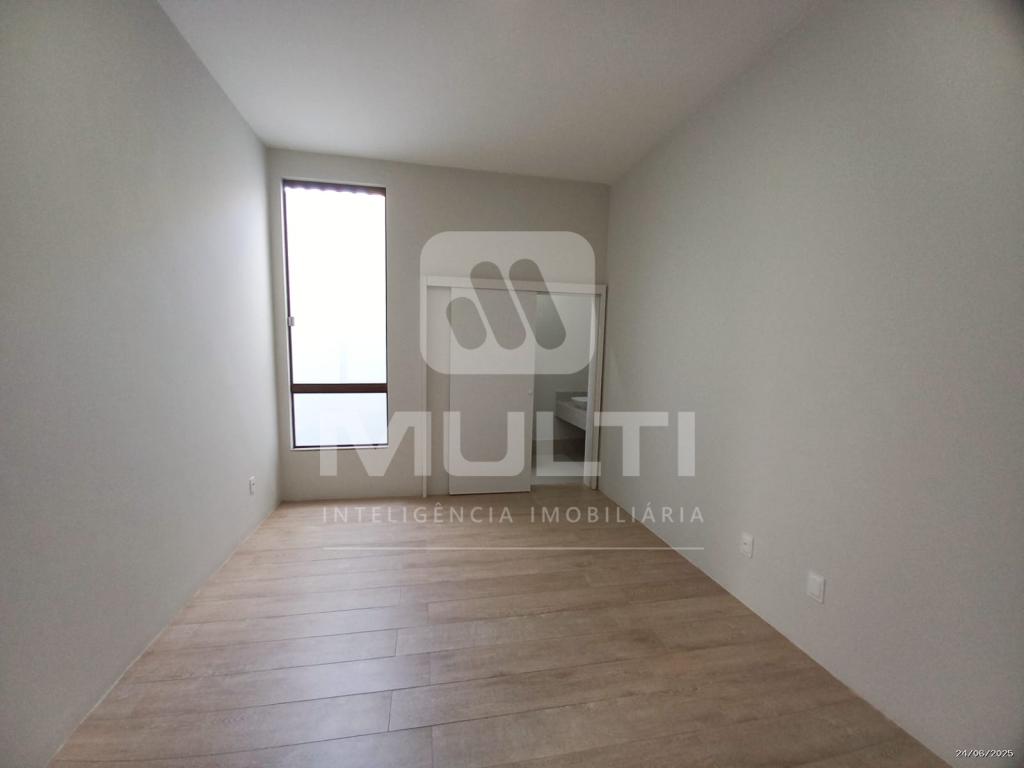 Casa à venda com 3 quartos, 287m² - Foto 16