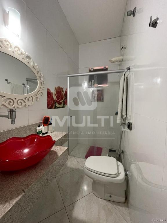 Casa à venda com 3 quartos, 180m² - Foto 8