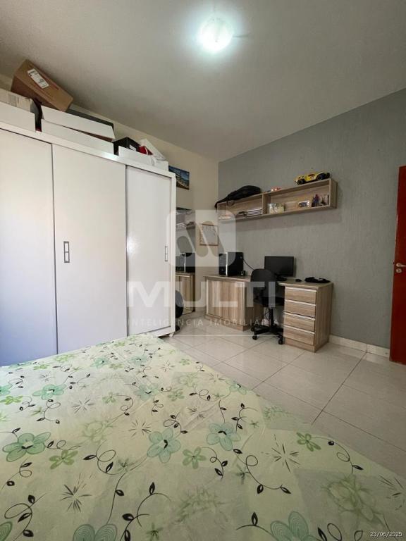 Casa à venda com 3 quartos, 180m² - Foto 9