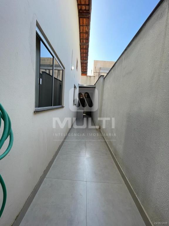 Casa à venda com 3 quartos, 180m² - Foto 14