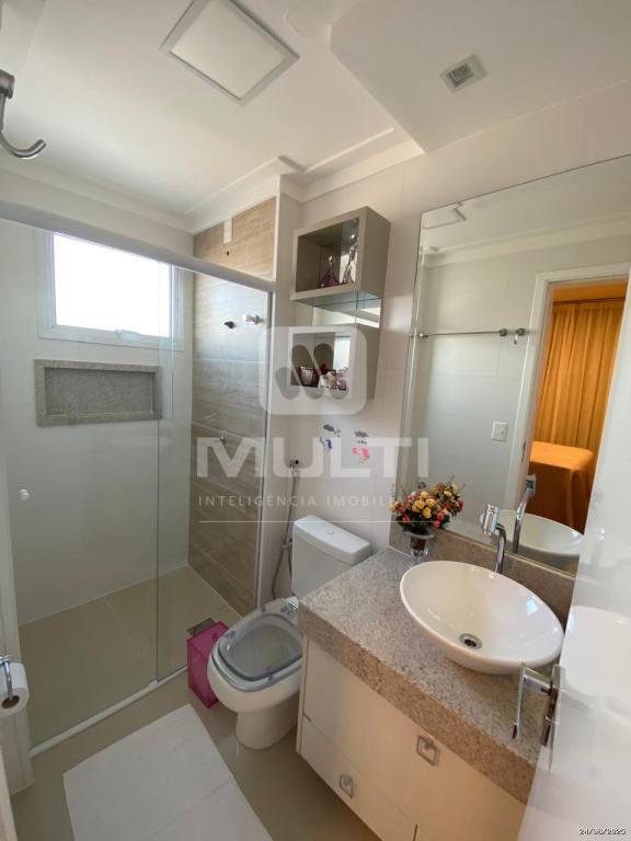 Apartamento à venda com 3 quartos, 110m² - Foto 17