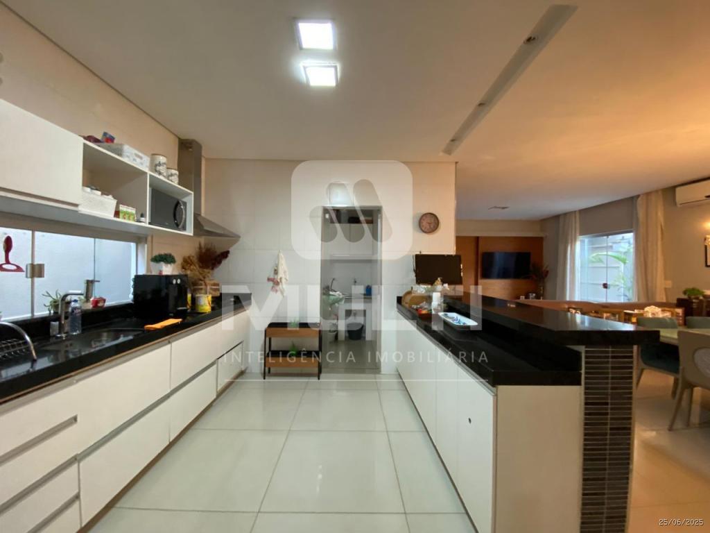 Casa à venda com 3 quartos, 200m² - Foto 5