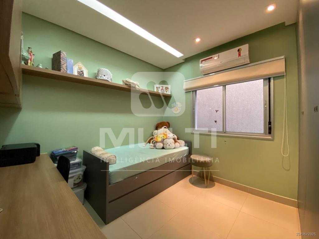 Casa à venda com 3 quartos, 200m² - Foto 9