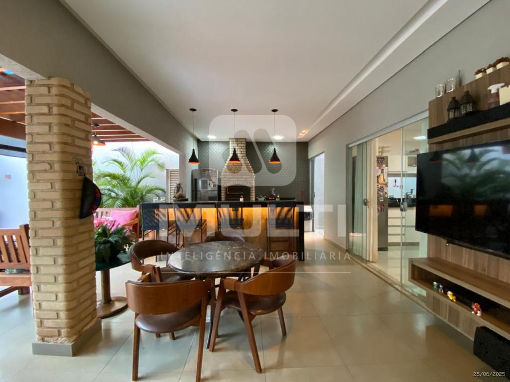 Casa à venda com 3 quartos, 200m² - Foto 11