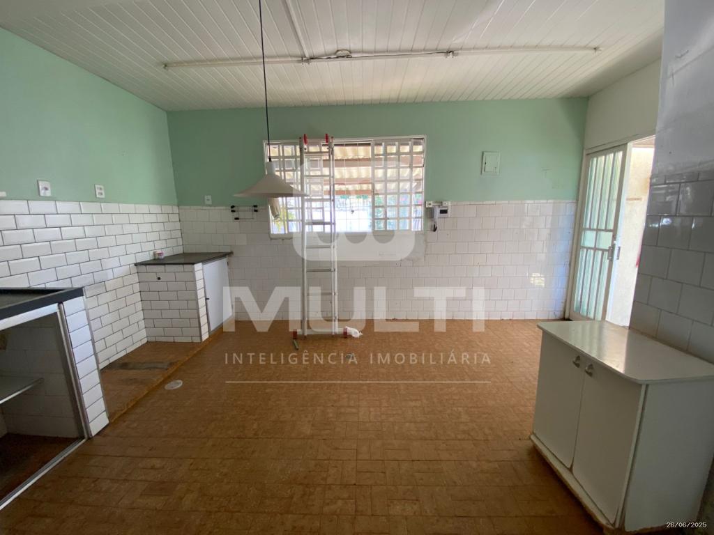 Casa, 3 quartos, 172 m² - Foto 2