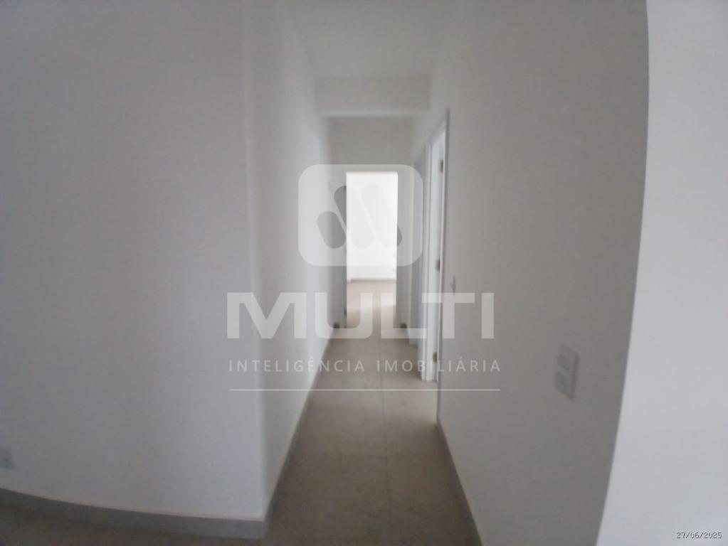 Apartamento à venda com 2 quartos, 68m² - Foto 5