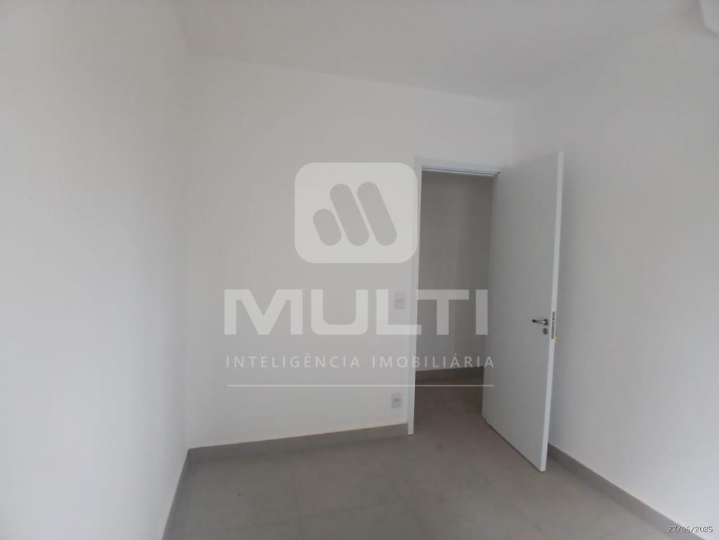 Apartamento à venda com 2 quartos, 68m² - Foto 9