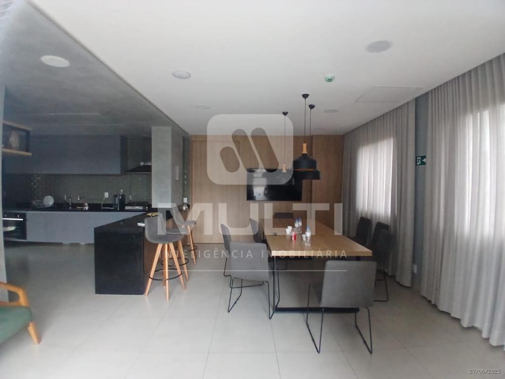 Apartamento à venda com 2 quartos, 68m² - Foto 35