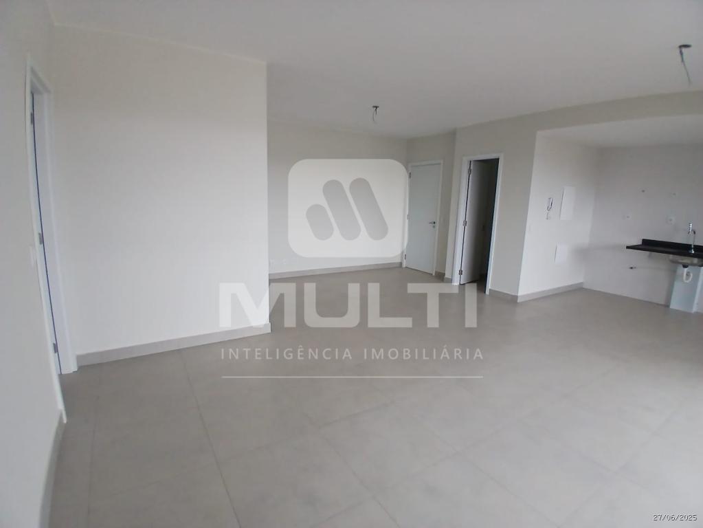 Apartamento à venda com 3 quartos, 93m² - Foto 3