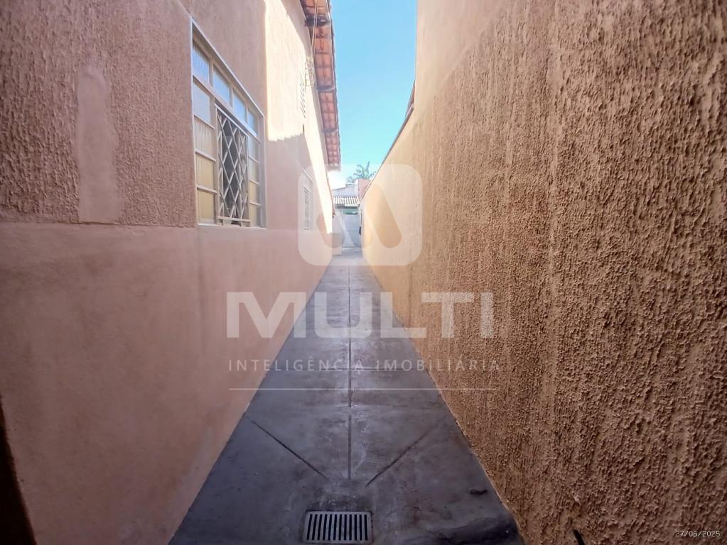 Casa, 4 quartos, 220 m² - Foto 45