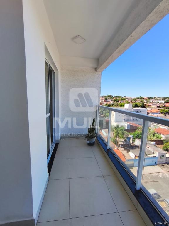 Apartamento à venda com 2 quartos, 59m² - Foto 4