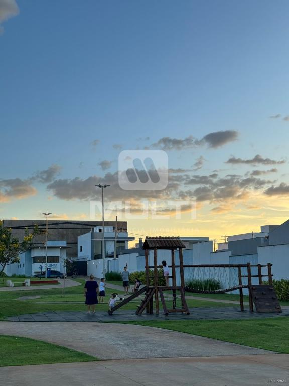 Casa à venda com 3 quartos, 150m² - Foto 24