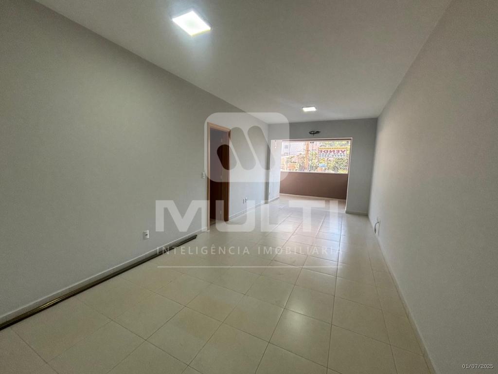Apartamento à venda com 3 quartos, 103m² - Foto 1