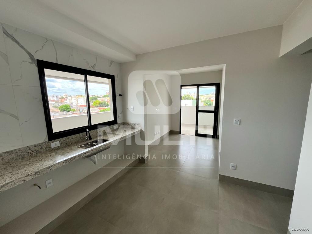 Cobertura à venda com 3 quartos, 169m² - Foto 2