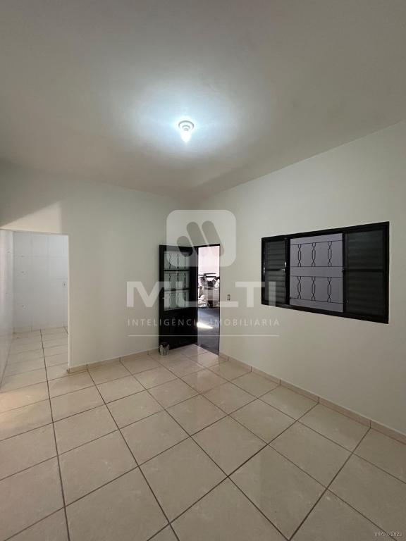 Casa à venda com 2 quartos, 60m² - Foto 1