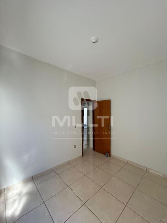 Casa à venda com 2 quartos, 60m² - Foto 7